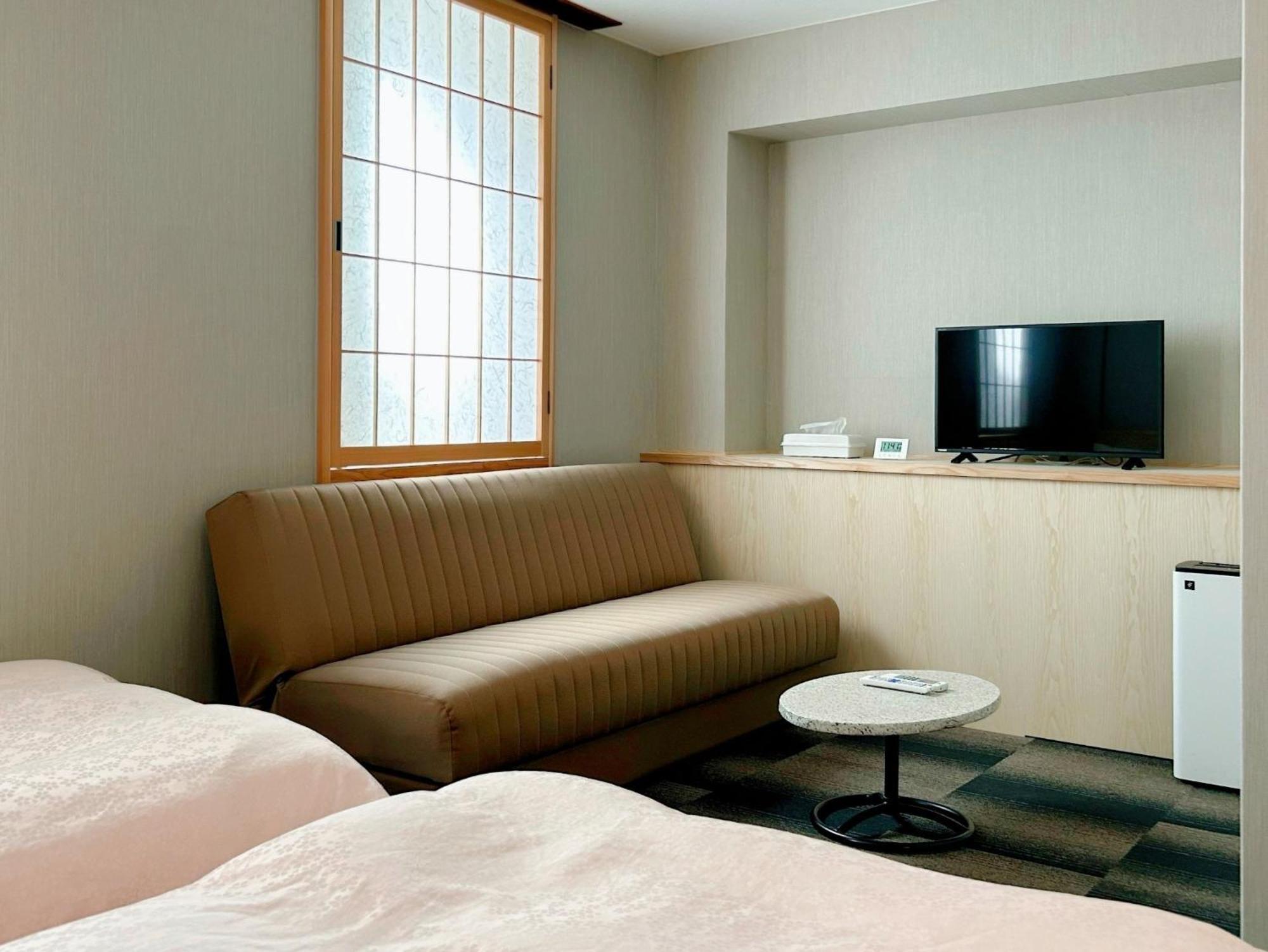 Hotel Hanakomichi - Vacation Stay 27580V Нара Екстер'єр фото